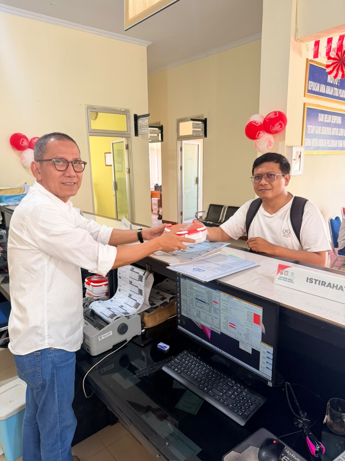 Atas Nama Sendiri, Jatuh Tempo Lebih Dari 5 tahun.UPTD P3D Gorontalo Utara Berikan Souvenir Kemerdekaan kepada Wajib Pajak yang Memanfaatkan Program Pembebasan Pajak