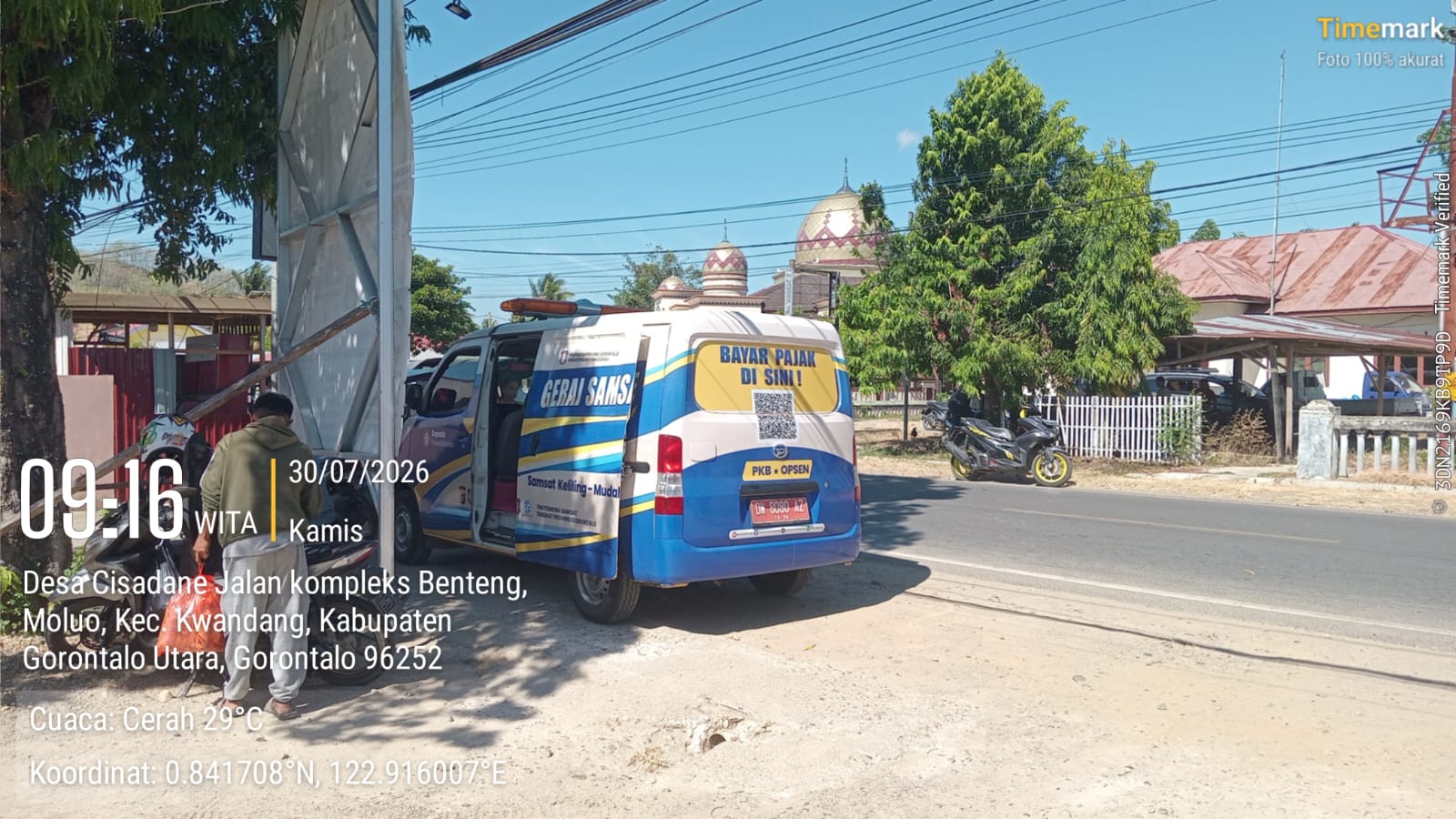 Pelayanan Gerai Samsat Mobile di Pasar Moluo Kwandang