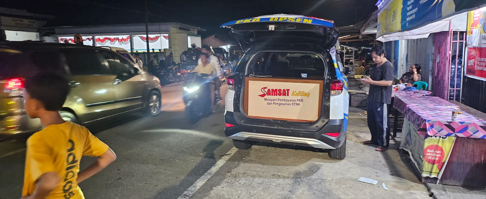 Pelayanan Gerai Samsat Mobile  Malam Hari Permudah Masyarakat Membayar Pajak Kendaraan
