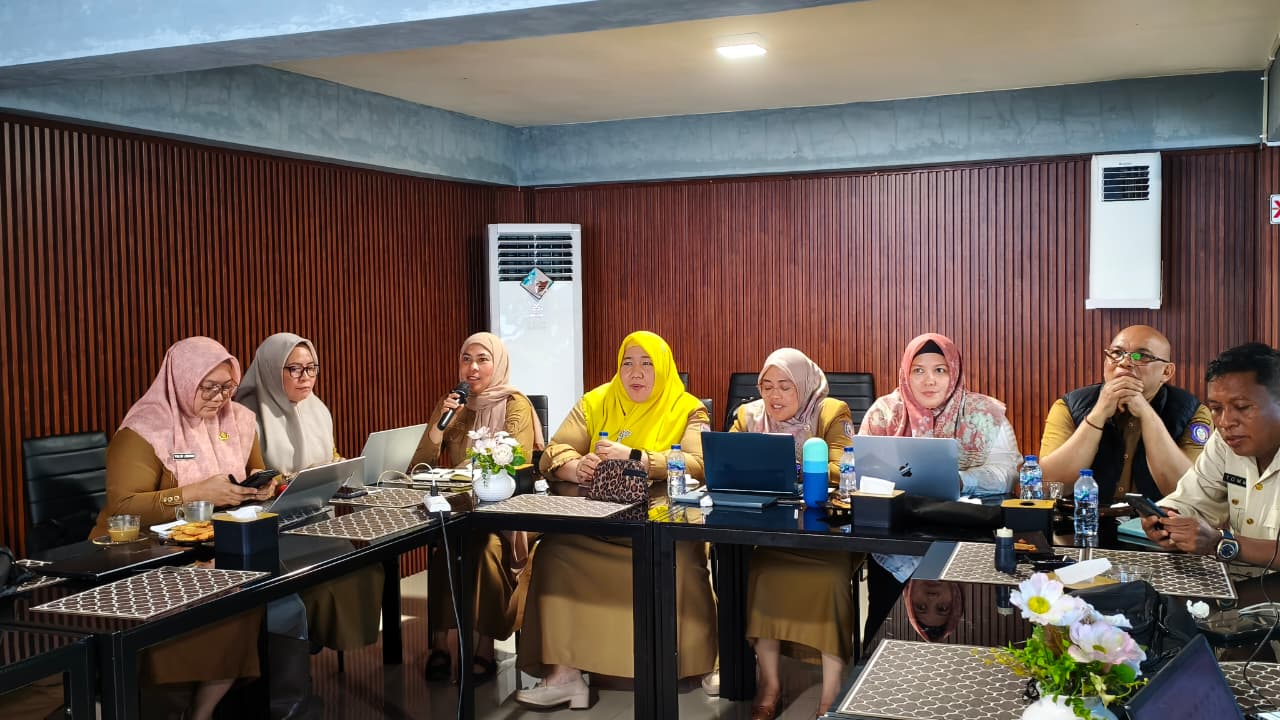 Rapat Pembahasan Draf Keputusan Gubernur tentang Pemberian Insentif berupa Pembebasan Pokok Tunggakan dan Denda Pajak Kendaraan Bermotor Kepada Wajib Pajak.